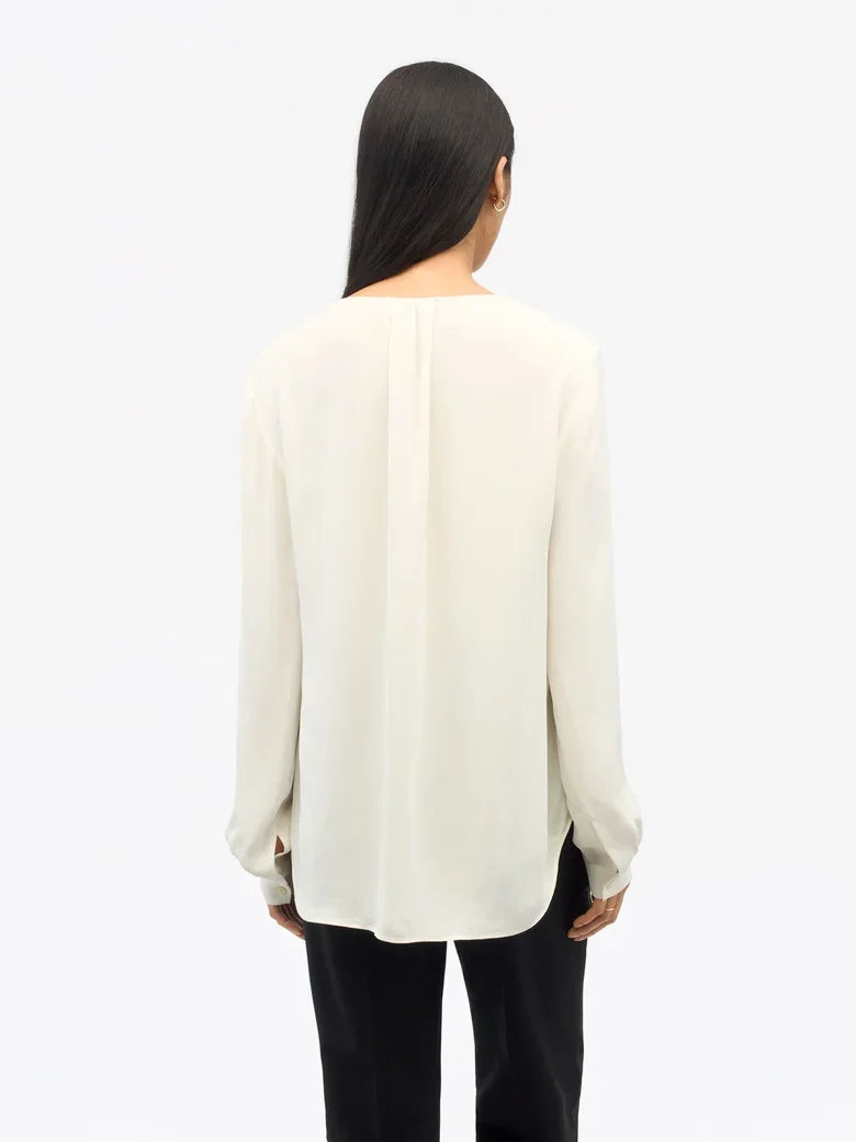 Tiger of Sweden Klara blus i färgen soft white