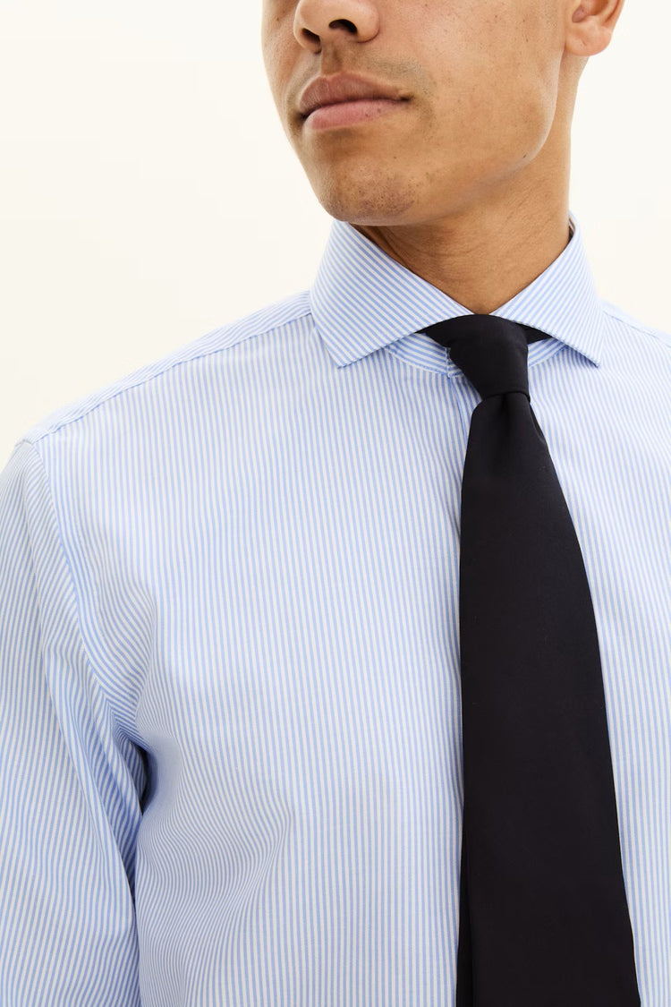 Reg Fit Cut Away Non Iron Banker Stripe - 299