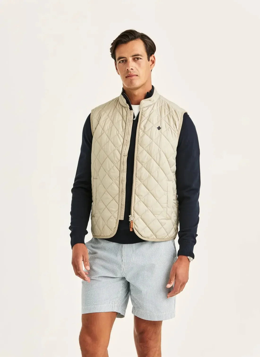 Teddy quilted väst khaki herr, lätt vadderad, ståkrage, elegant rutmönster