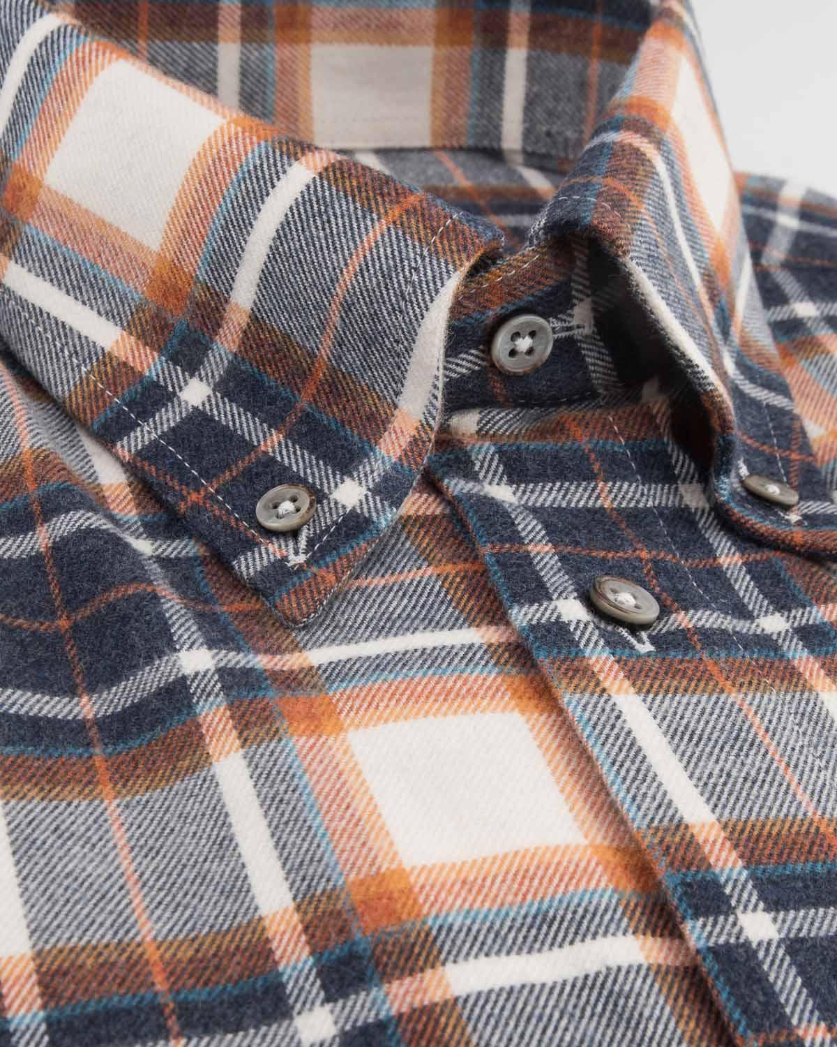 Blå rutig flanellskjorta Casual fit – detalj krage