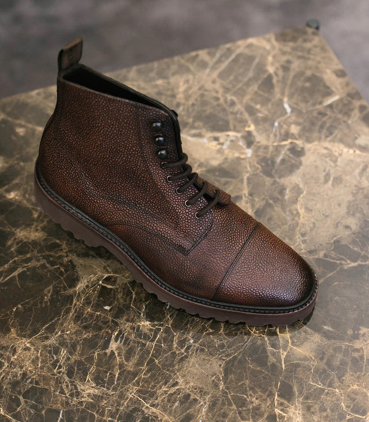 AQUARIUS - DARK BROWN GRAIN