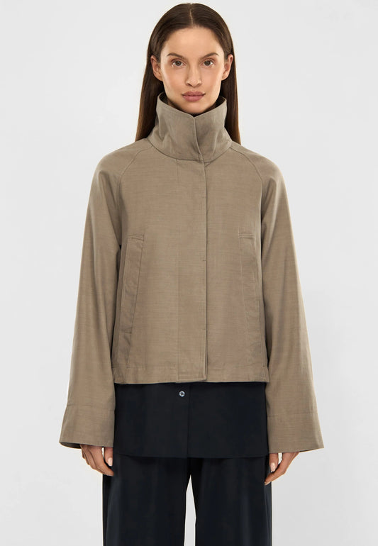 Arwen jacka british khaki damjacka med hög krage