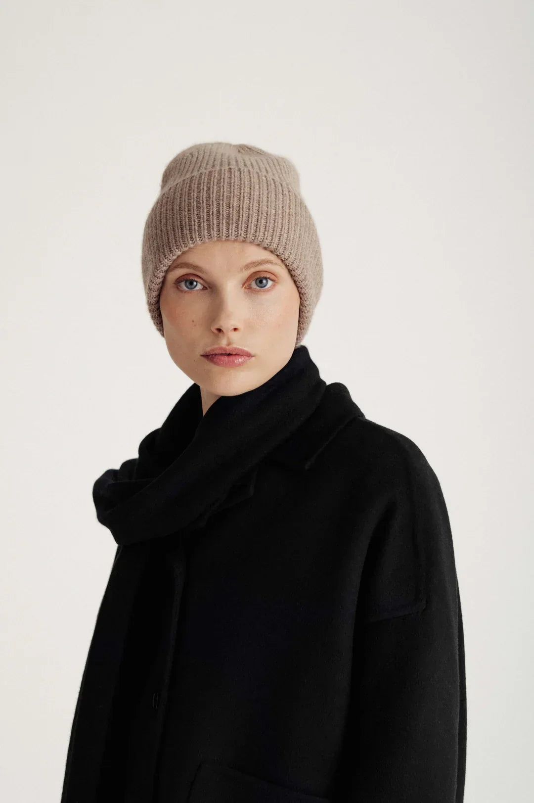 Davida Fold Rib Cap i färgen mink