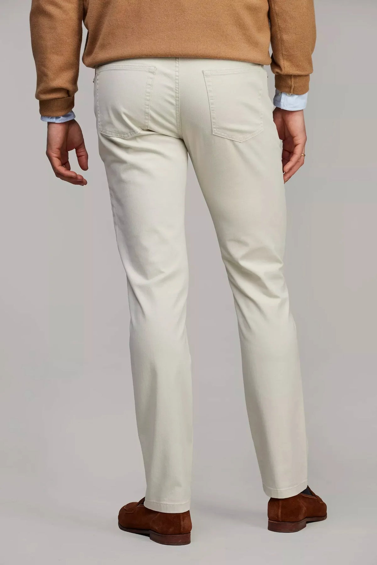 Hansen & Jacob Okado chinos i färgen Irish White