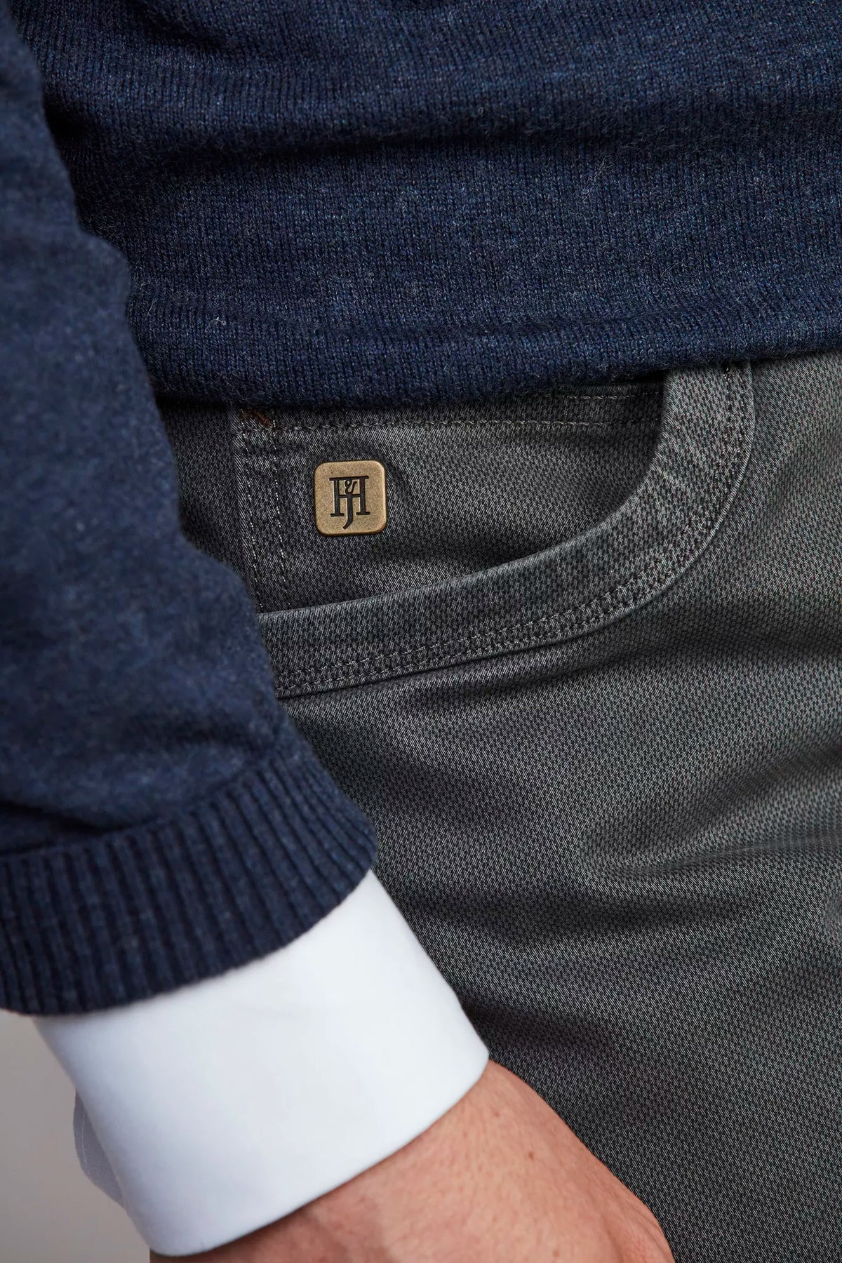5-PKT CUT'N SEW BORMIO PRINT - GREY 05