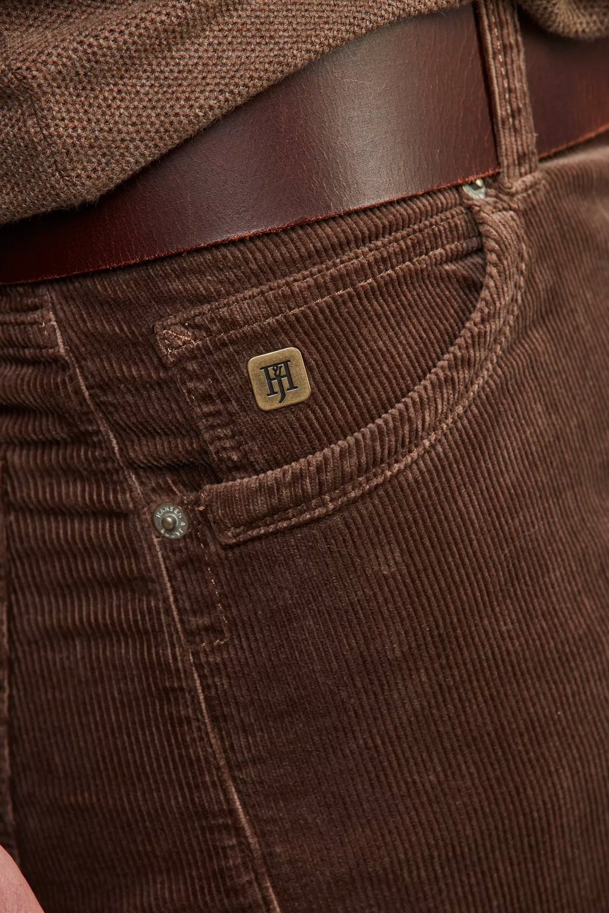 5-PKT CUT'N SEW ENSO CORD - LT BROWN 63