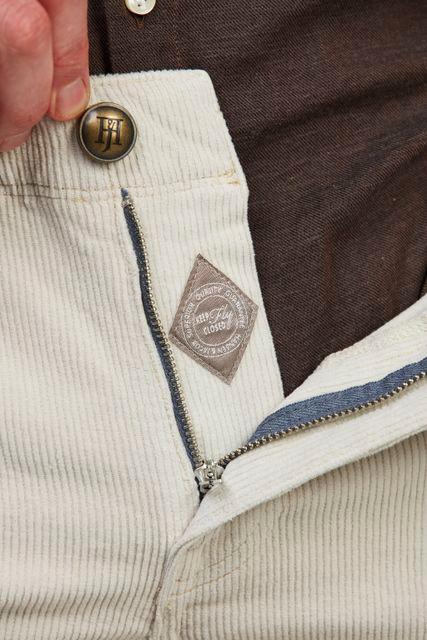 Hansen & Jacob 5-PKT Cut'n Sew Classic Cord byxor i färgen Irish White