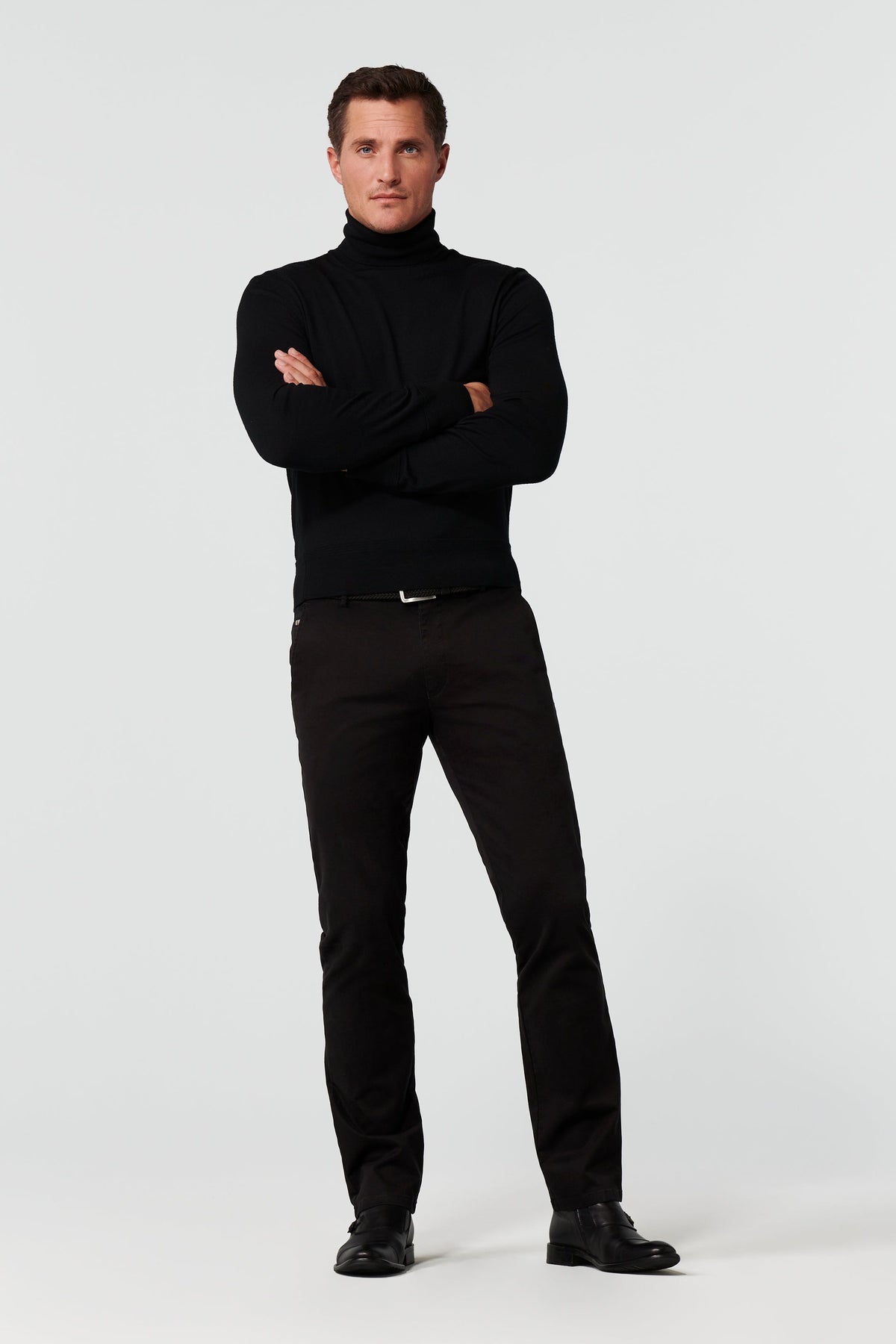 Roma Regular Chinos - Svart – baksida