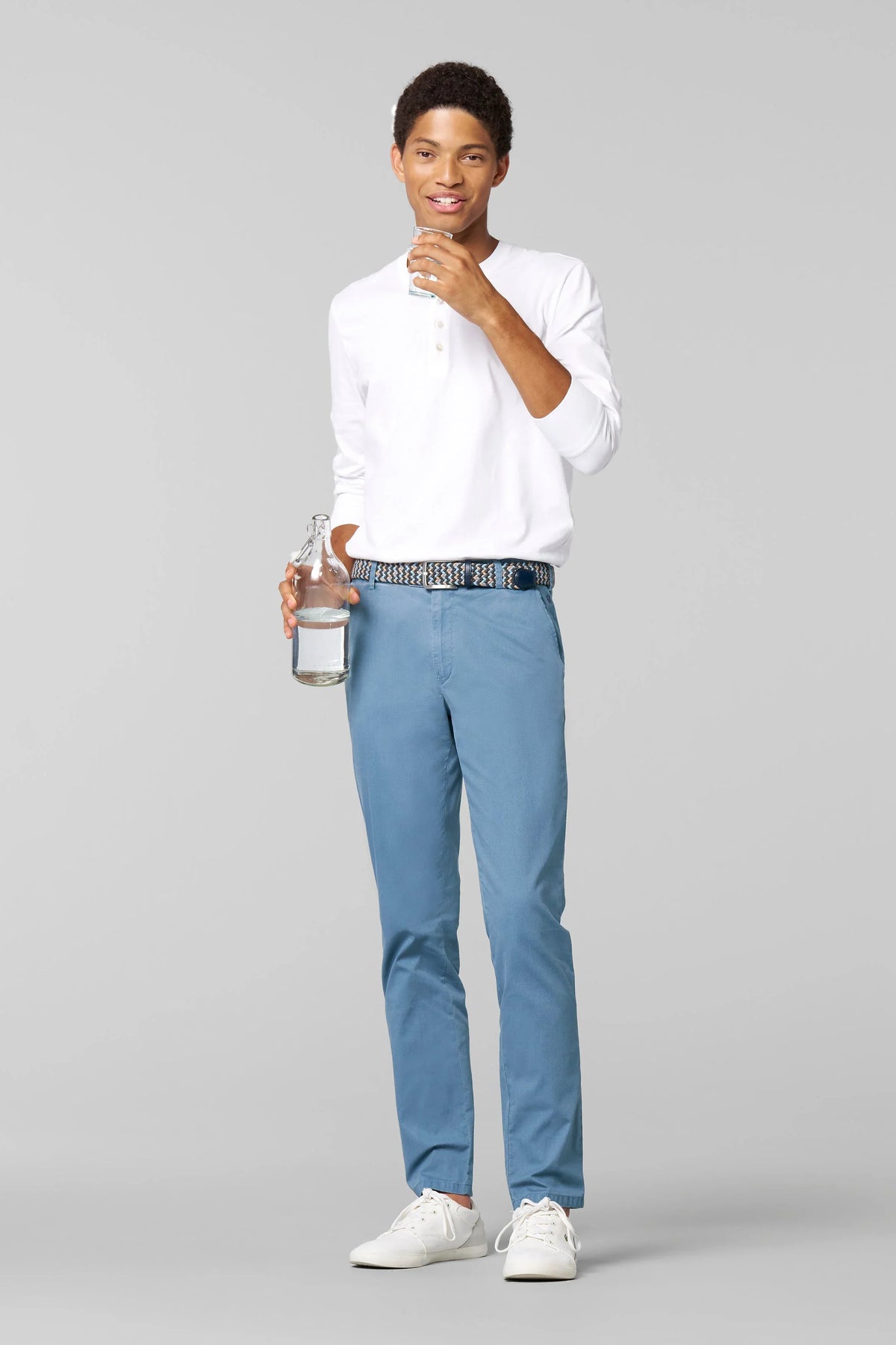 Oslo Flex Micro Cotton Chinos - Ljusblå – baksida