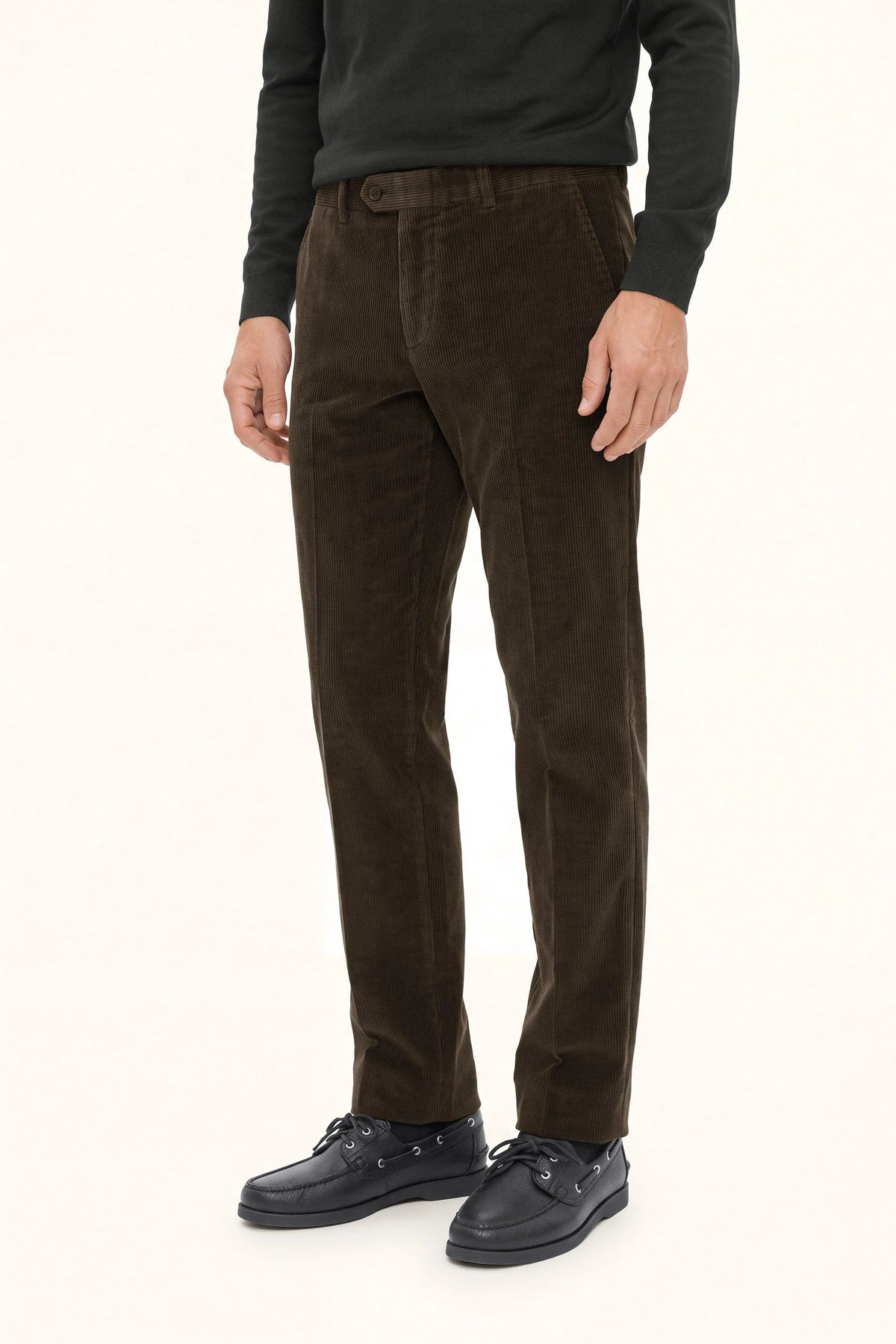 Dandy Regular Fit Manchesterbyxor - Mörkbrun – modellbild