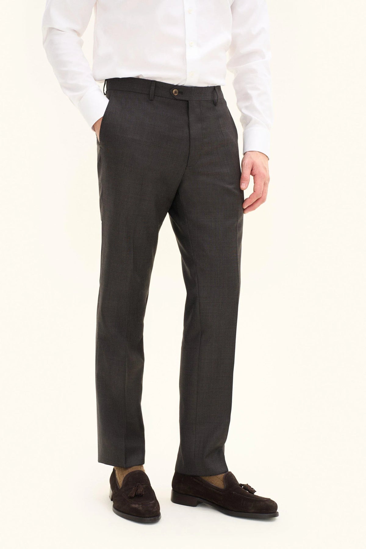 Dandy Regular Fit Byxor Microstructure - Brun – modellbild