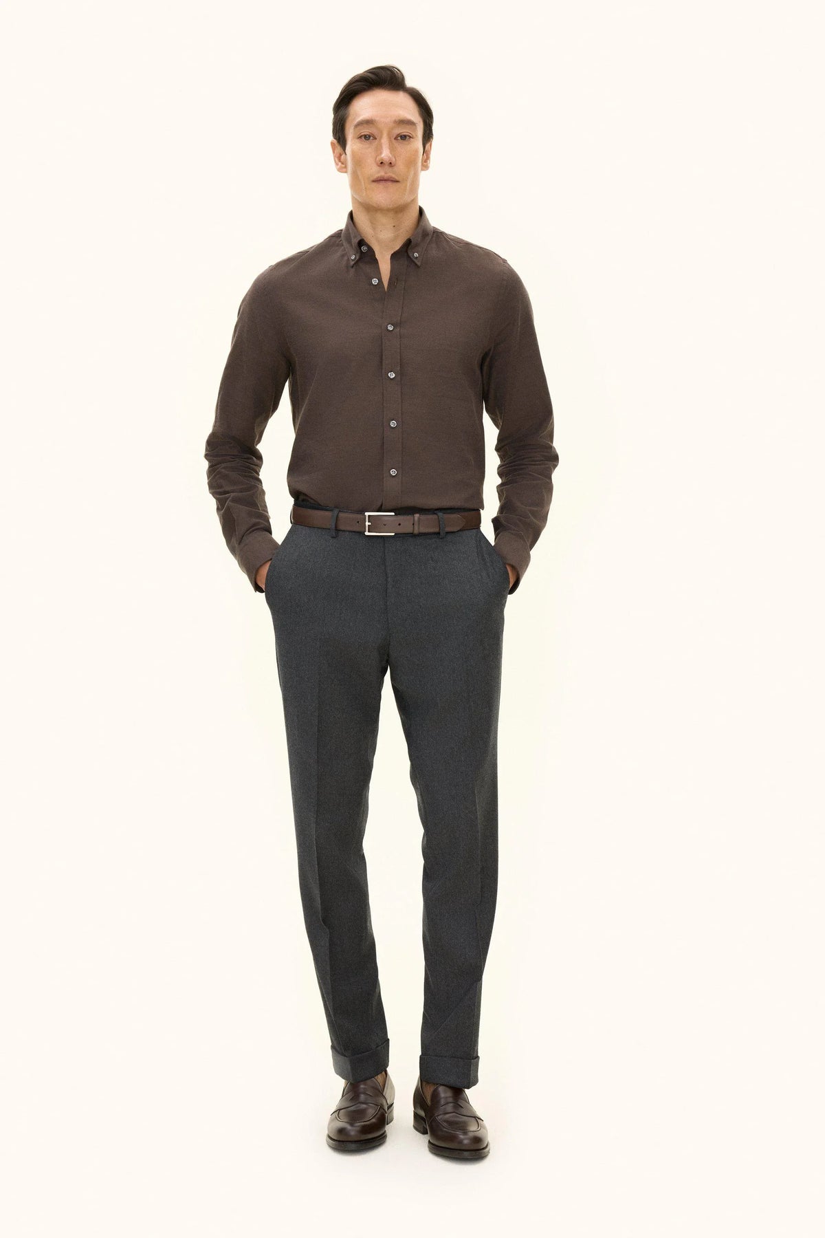 Dandy Regular Fit Flanellbyxor - Mörkgrå – modellbild