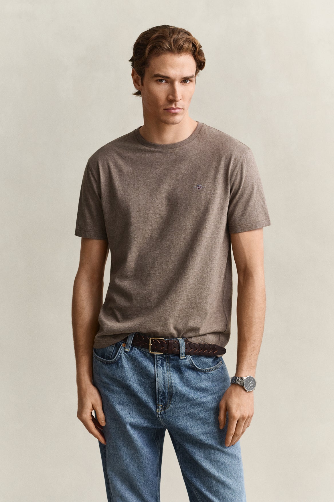 Regular fit T-shirt med sköld - Hasselnötsmelange