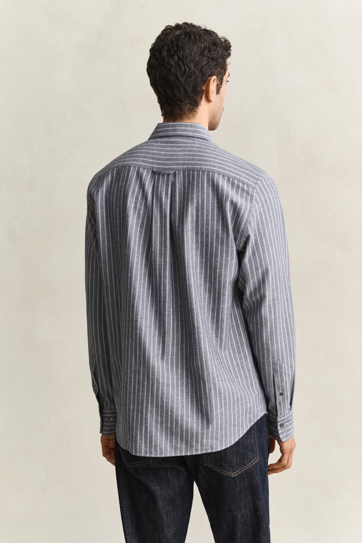 Reg Flannel Melange Stripe Shirt - 480 Dark Navy Melange – modell bak