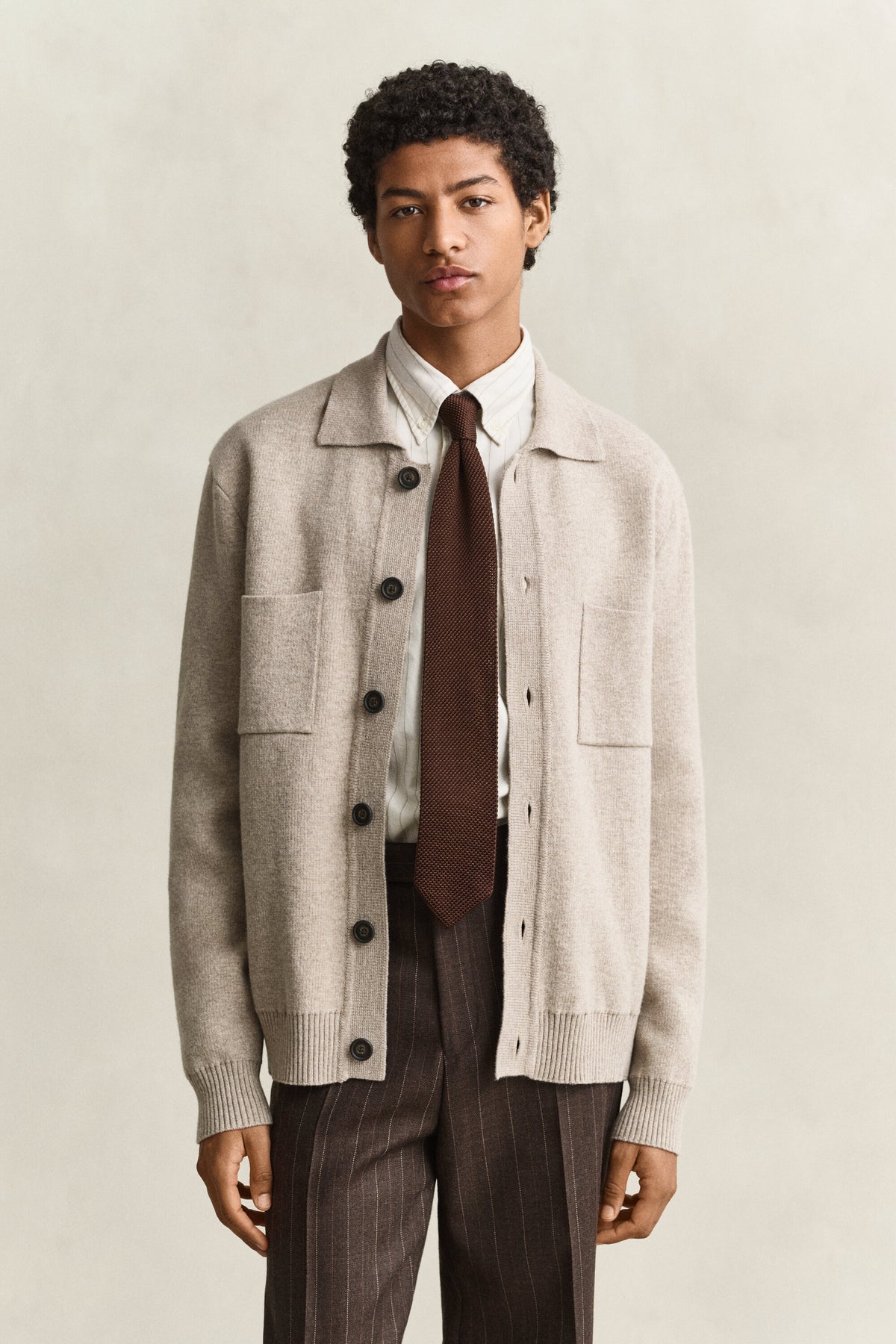 Double Knit Overshirt - 295 Dk. Sand Melange – modell