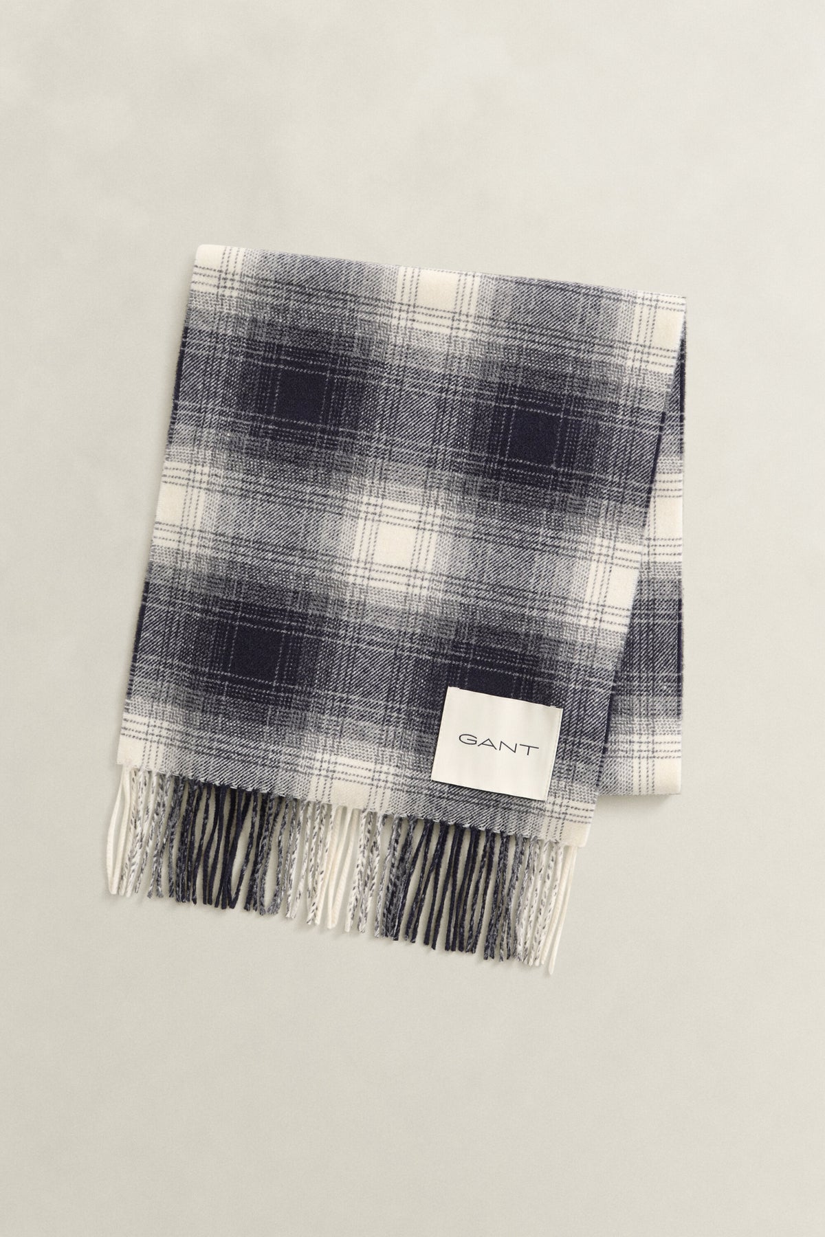 Checked Scarf - 433 Evening Blue – flatlay