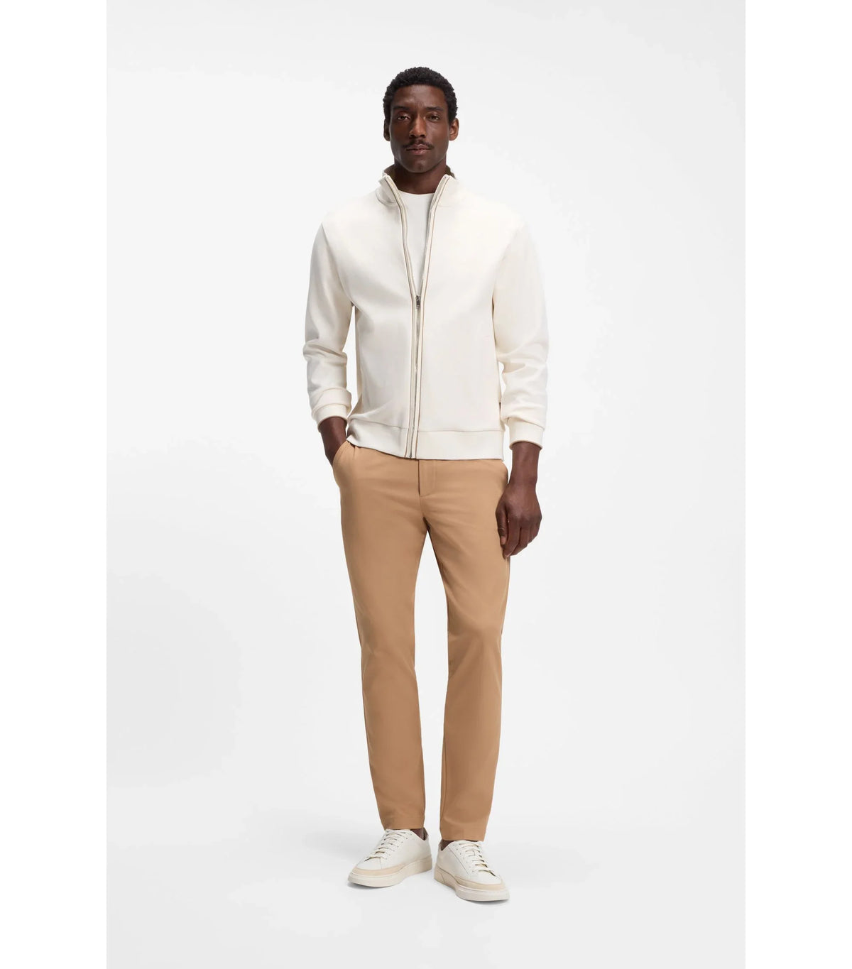 BOSS Black Kieran zip-up jacka i färgen Open White