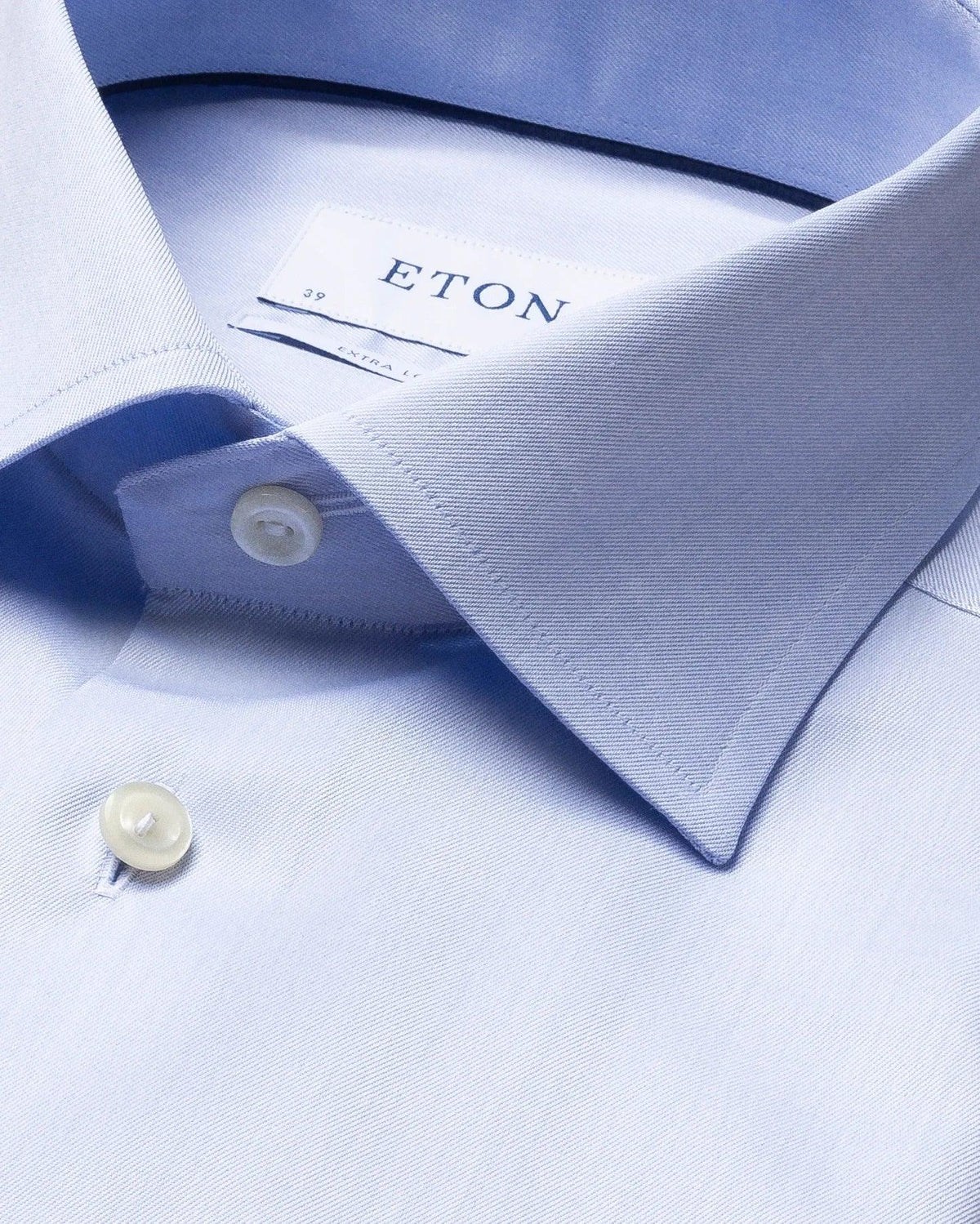 Signature Twill-skjorta Contemporary, extra långa ärmar - Ljusblå – baksida