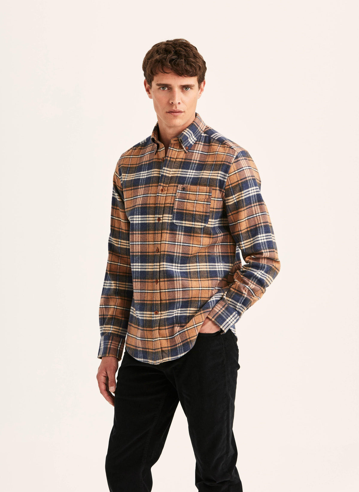 Morris Flannel Big Check Shirt-Slim Fit i färgen 07 Camel