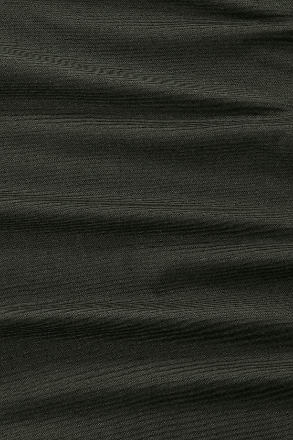 NN.07 Lionel LS 30041 långärmad tröja i färgen Dark Army
