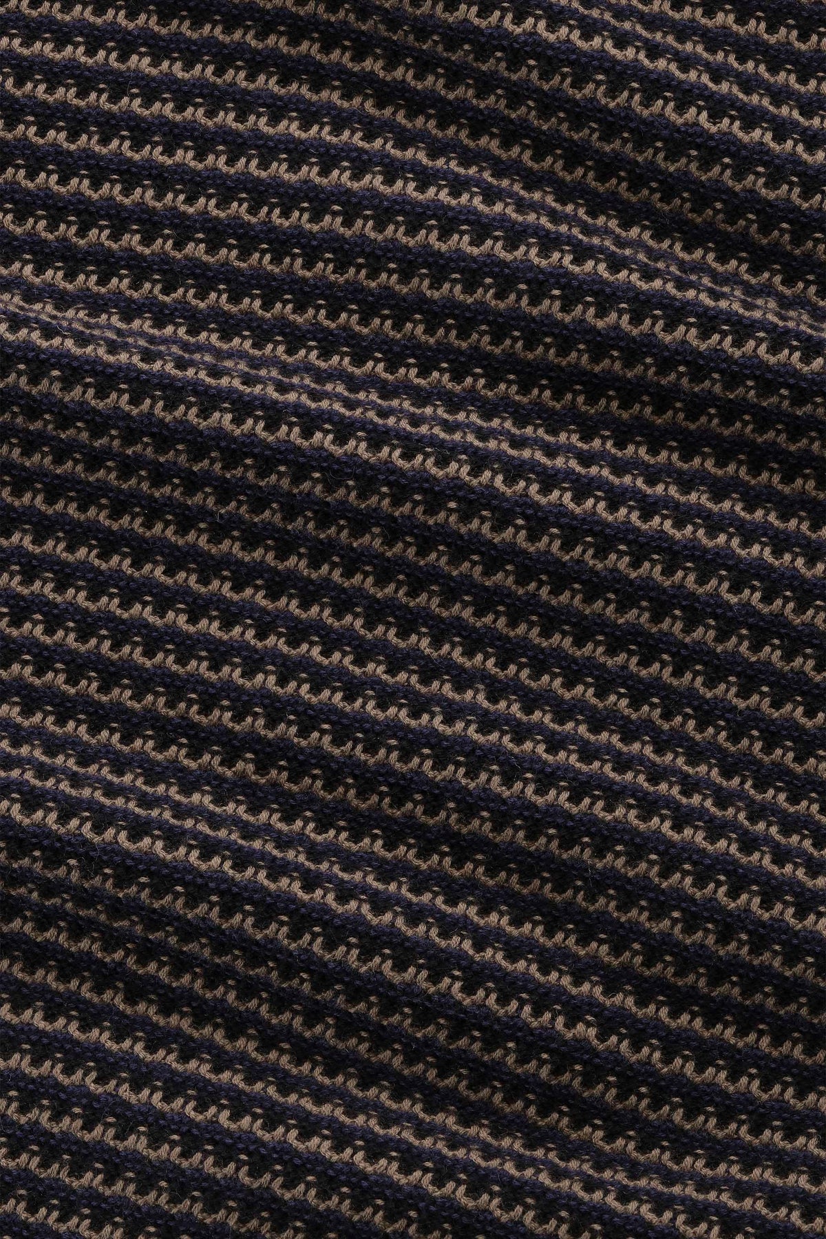 NN.07 Russell Crew 60071 stickad tröja i Navy Multi