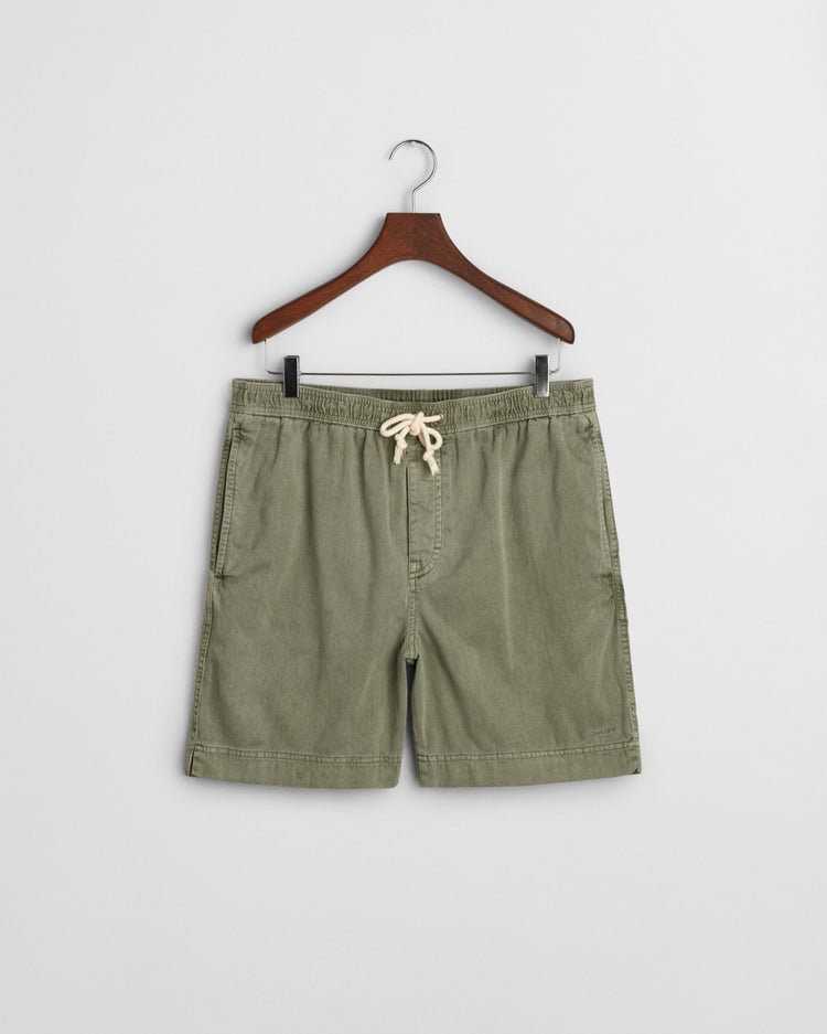 Regular fit solblekta shorts med dragsko - KALAMATA GREEN