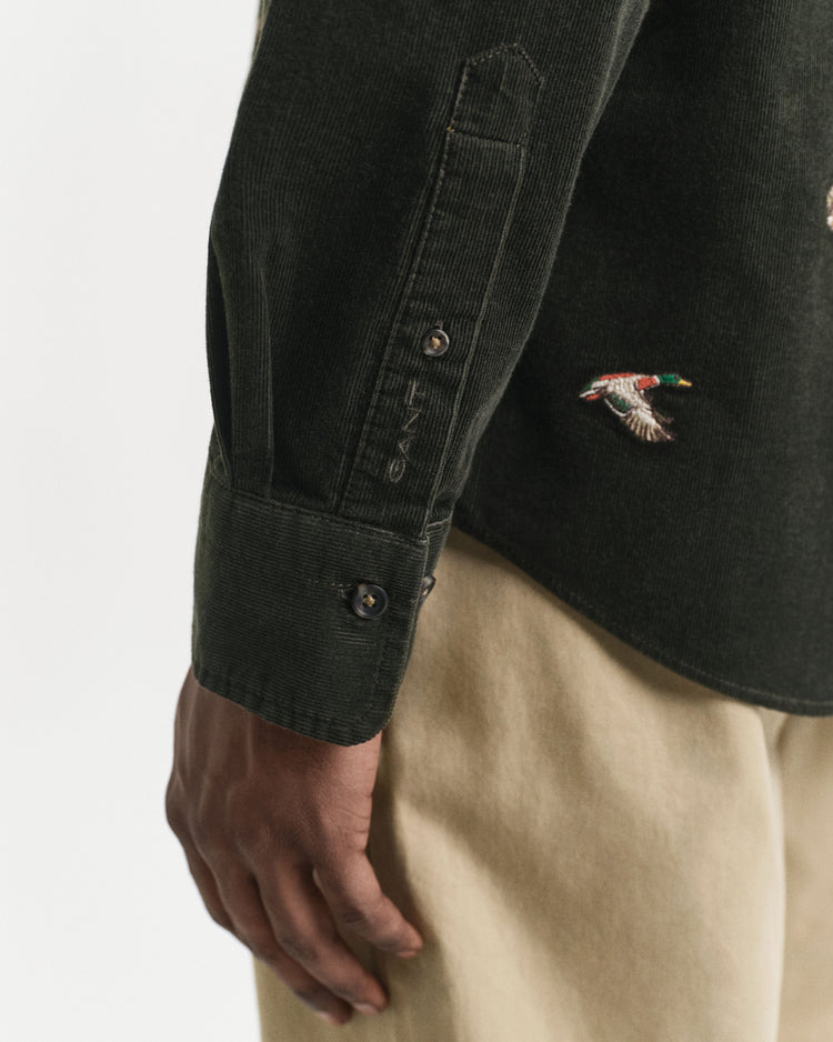 Regular fit broderad manchesterskjorta - Dark Moss Green