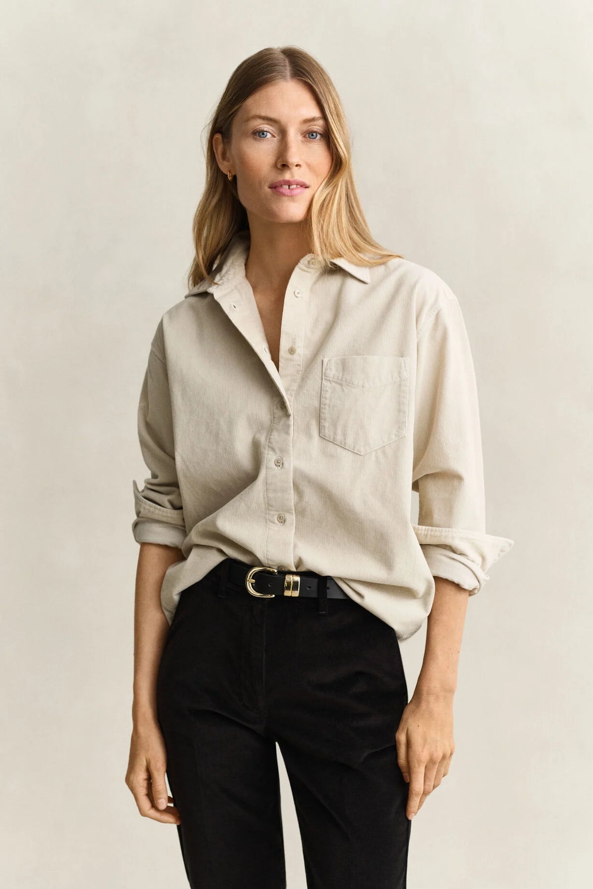 Relaxed manchesterskjorta - Clay Beige