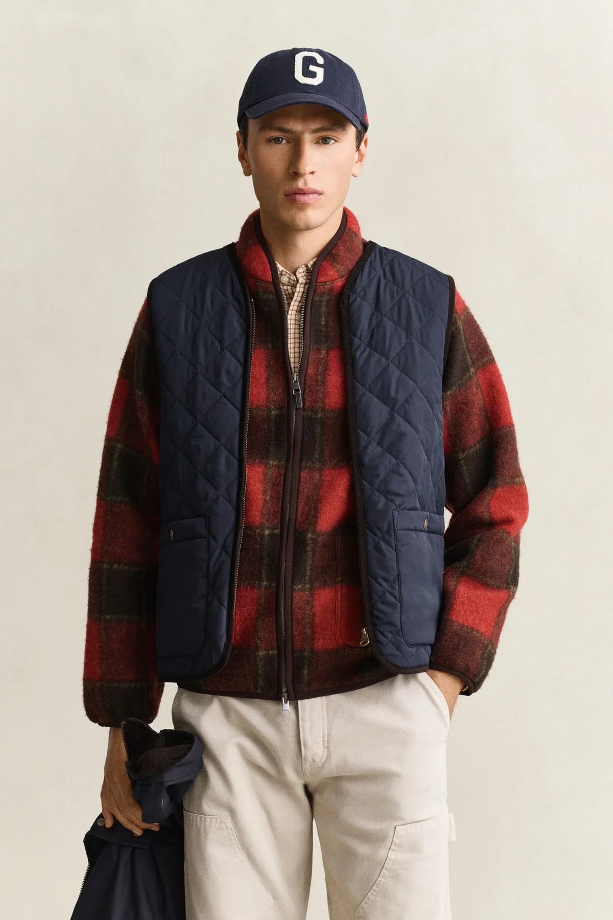 Gant Waxed Double Decker väst i färgen Evening Blue