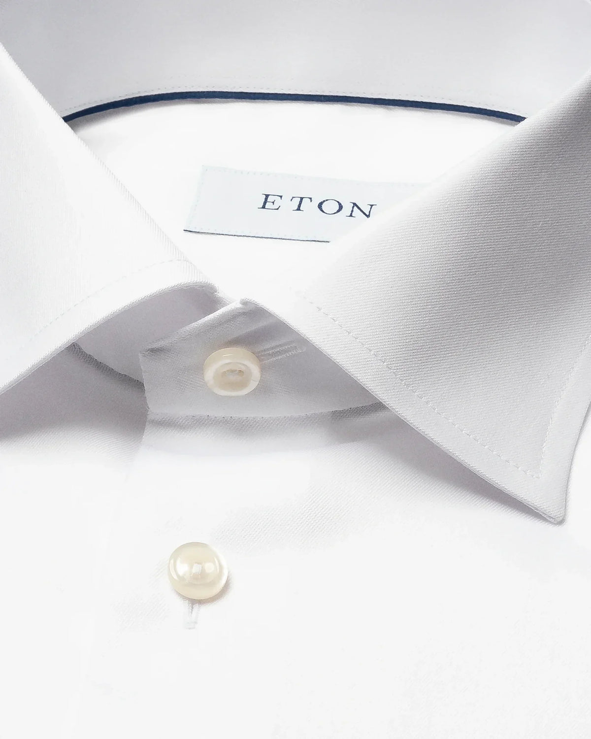 Signature Twill-skjorta Contemporary, dubbel manschett - Vit – baksida