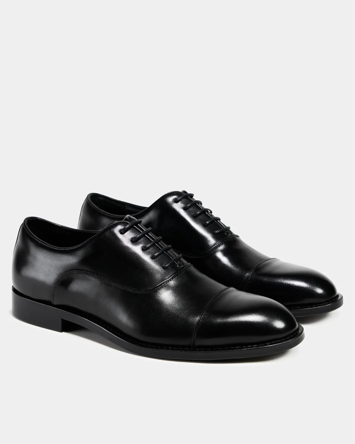 Svarta läder skor herr cap toe formella