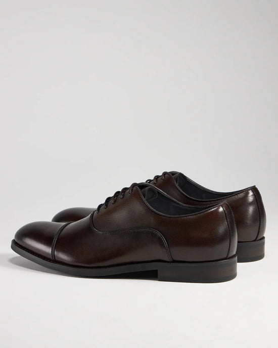 Mörkbruna läder skor herr cap toe formell stil