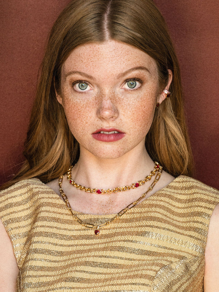 Embla avantgarde necklace - Ruby 18k guldplätering