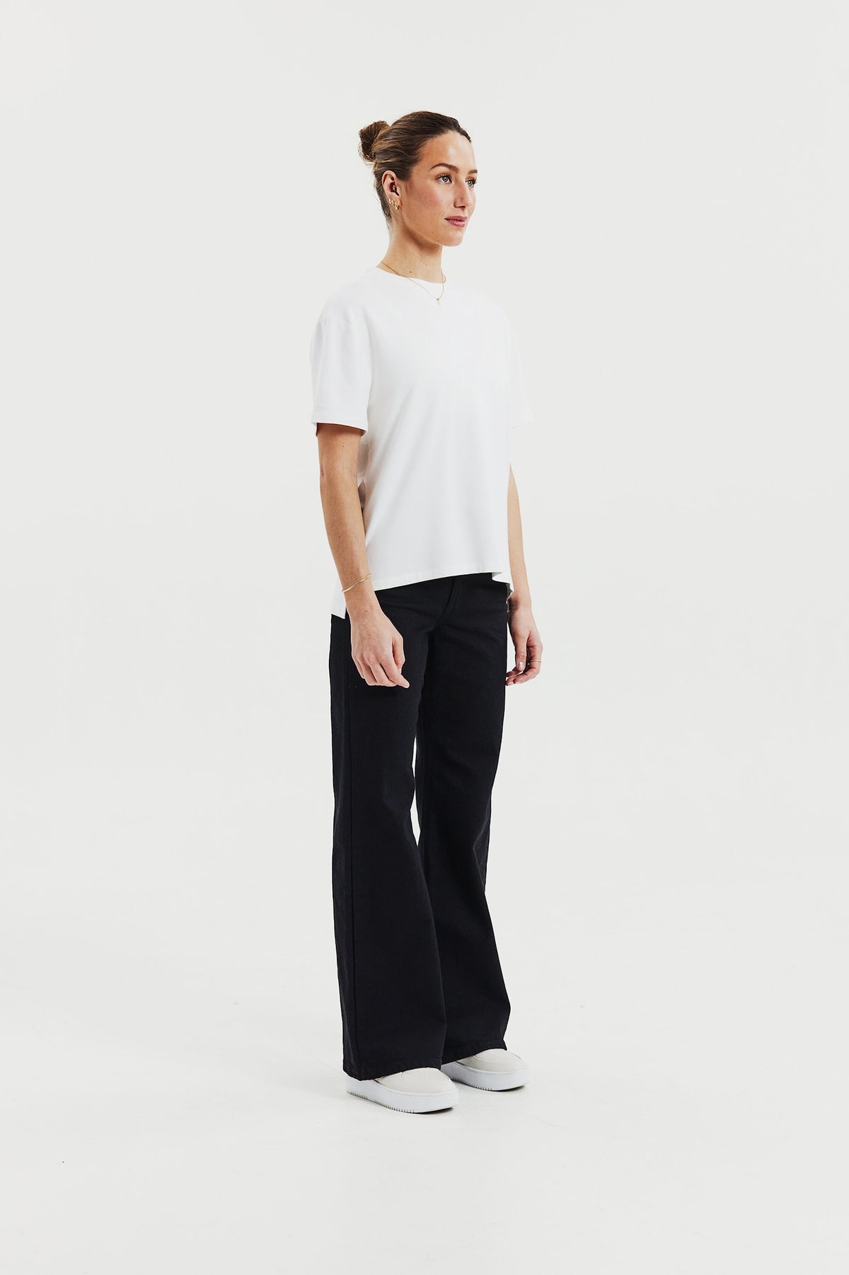 Boxy t-shirt i viskosjersey - Elfenben – detalj