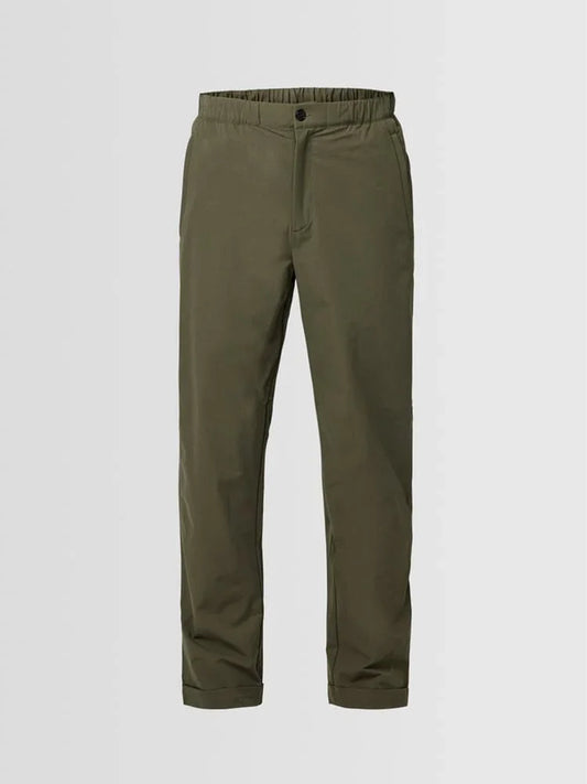 Monterey Trouser herr byxa i mörk oliv, rak passform, resårmidja, pressveck