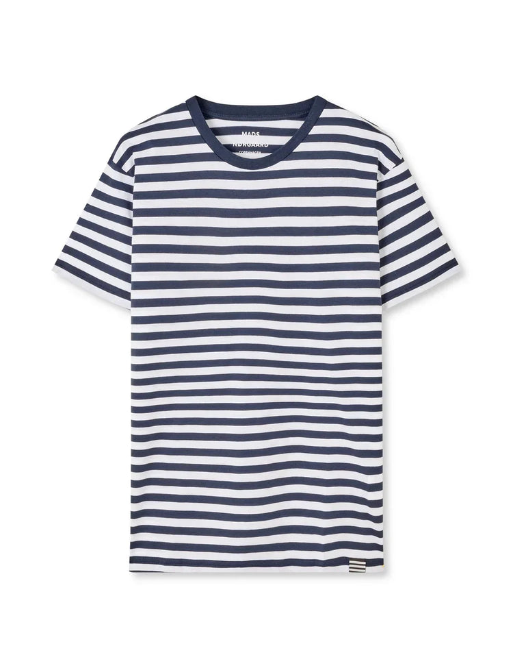 Herr t-shirt med marinblå och vita ränder, rund hals, klassiskt sommarplagg