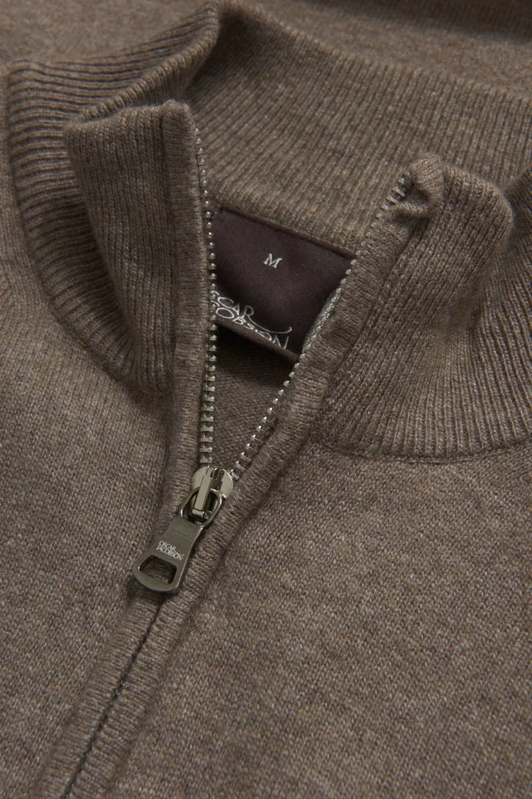 Patton Half Zip herr tröja – beige halvzip i stickad ull, nära detalj på dragkedja