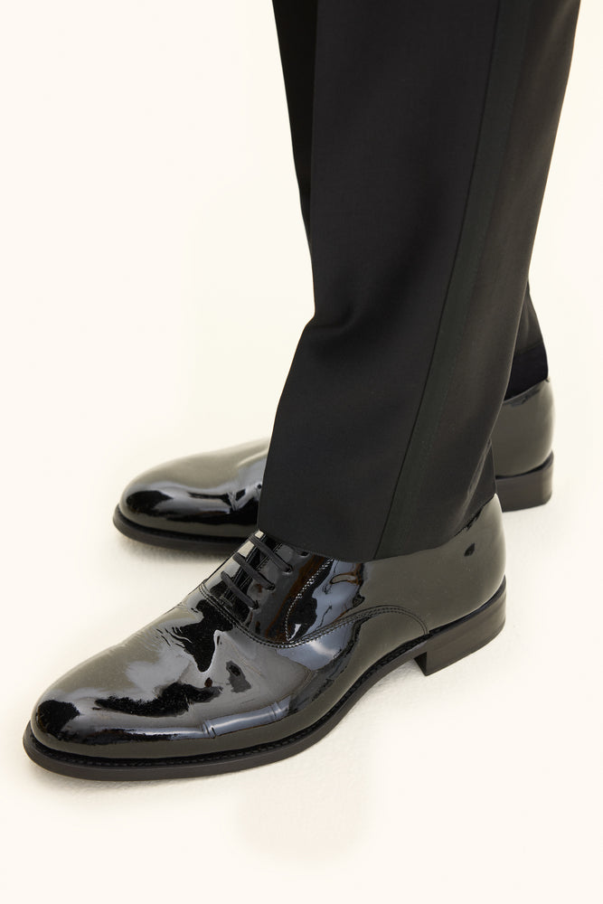 Duke Slim Fit Microstructure Smokingbyxor - Svart – modellbild