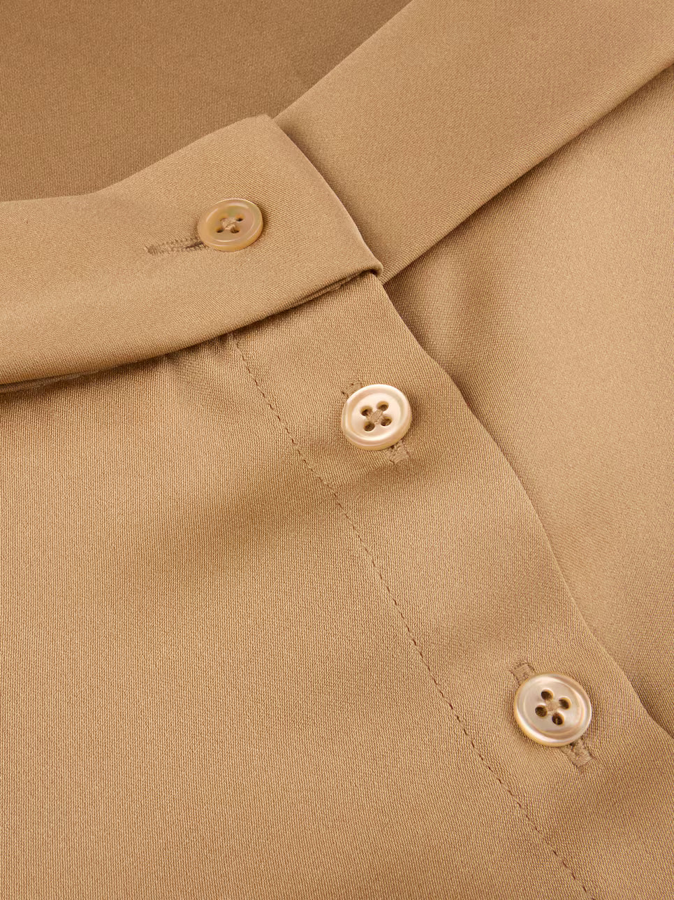 Mia Sidenblus - Beige