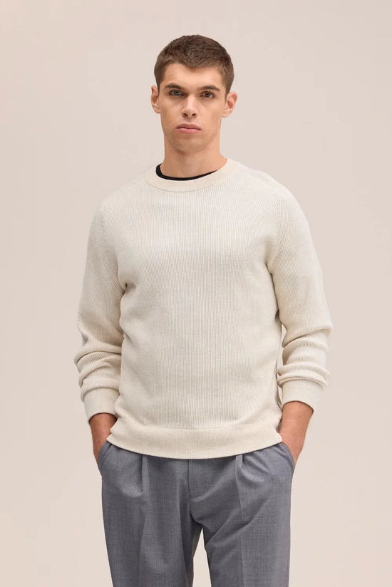 Offwhite stickad tröja herr, rund hals, klassisk design