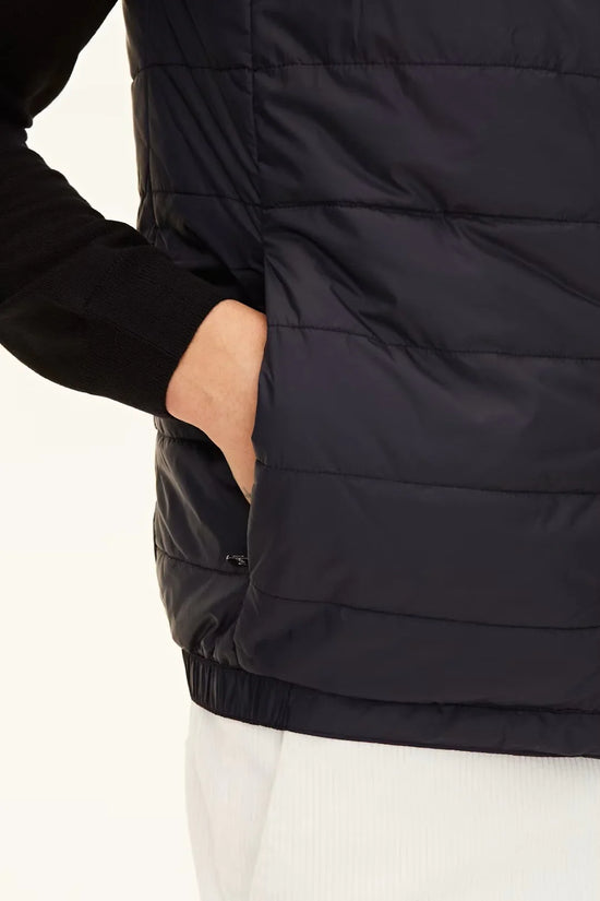 Padded Liner herr väst i mörkblå, quiltad design, hand i ficka