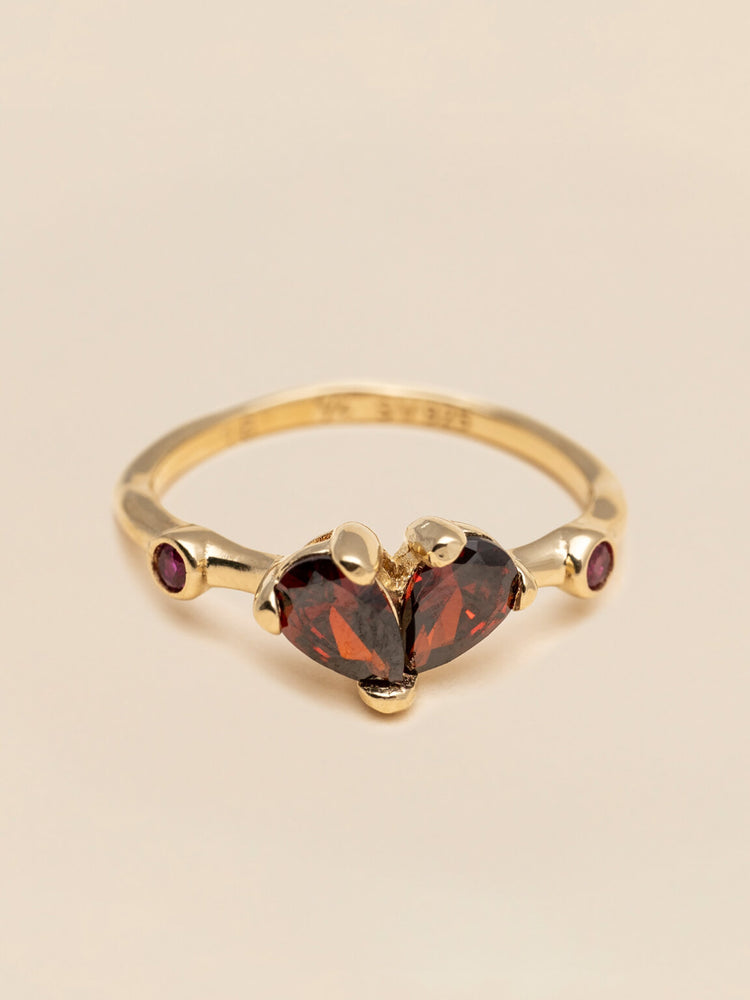 Love ring - Garnet