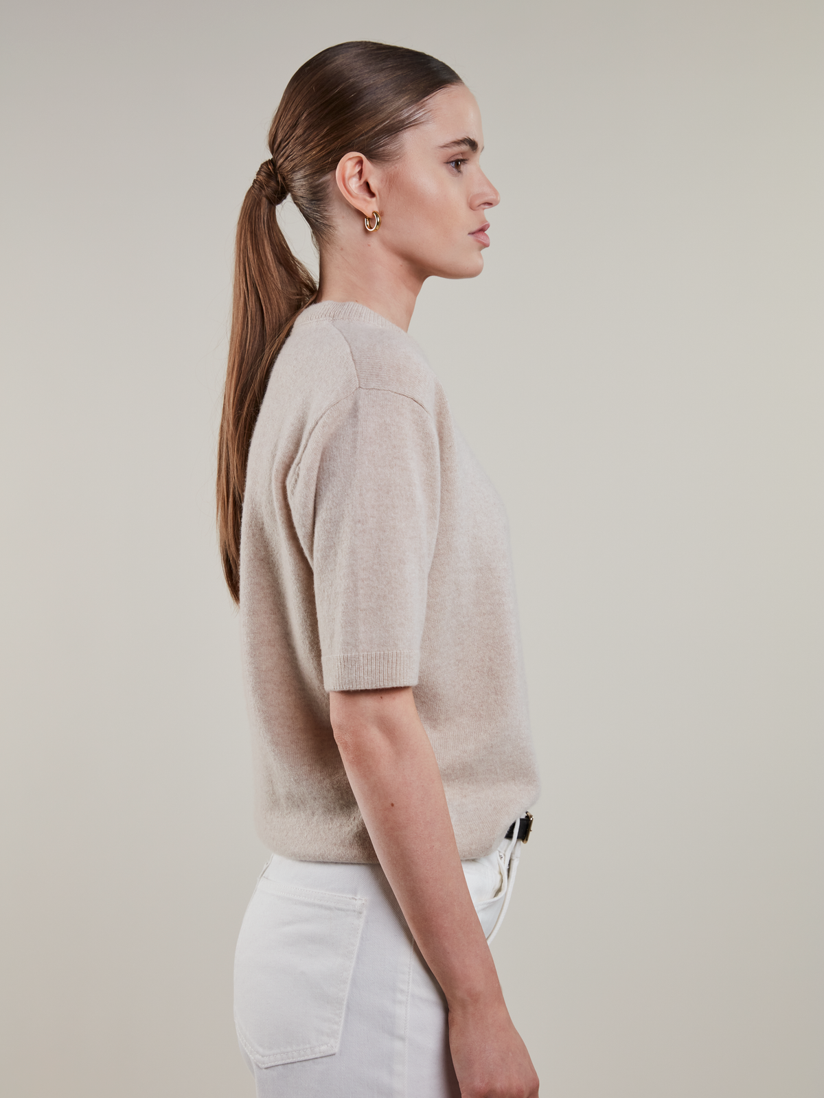 Janet kashmirtröja - Beige – modellbild