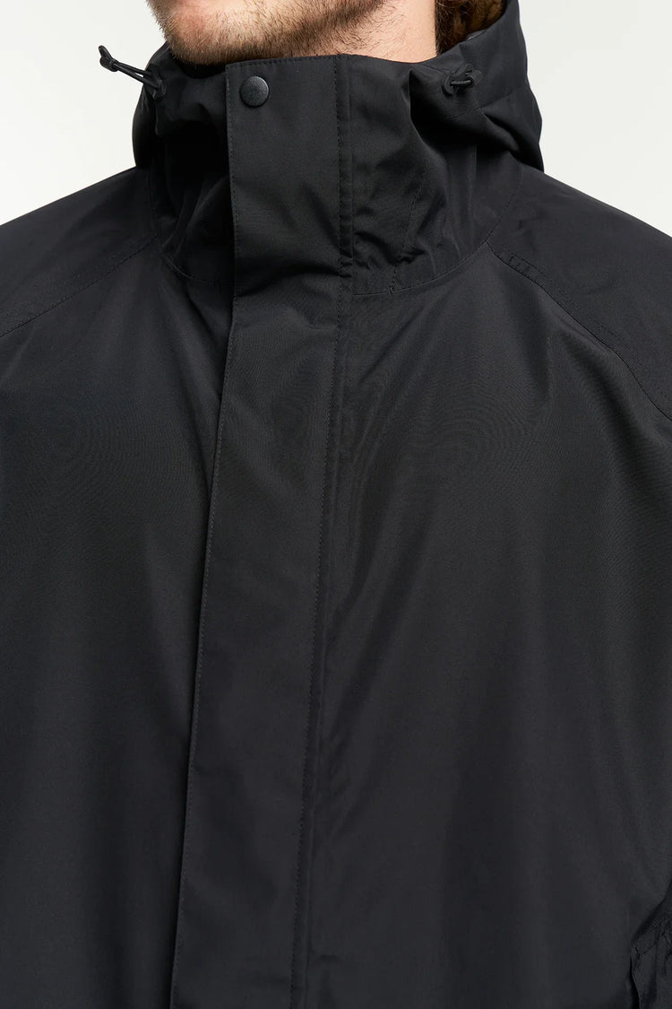 Svart Drizzle parka unisex jacka med hög krage och huva