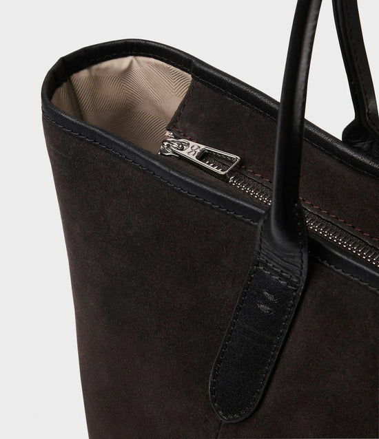 brun mocka tote väska med dragkedja och svarta skinnhandtag herr