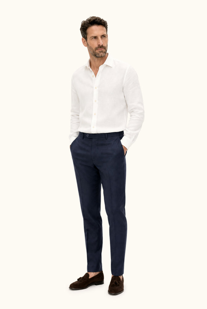 Dandy Regular Fit Linnebyxor - Mörkblå – modellbild