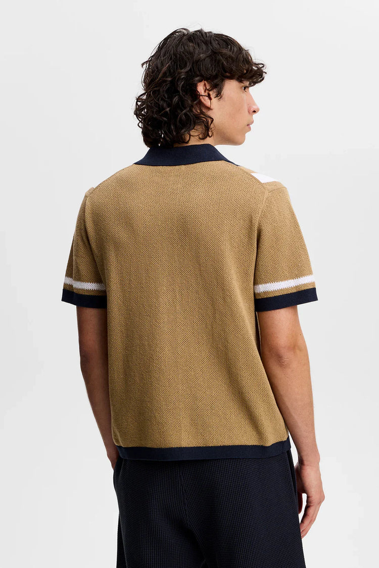 Eton beige stickad polo med marinblå och vita detaljer herr