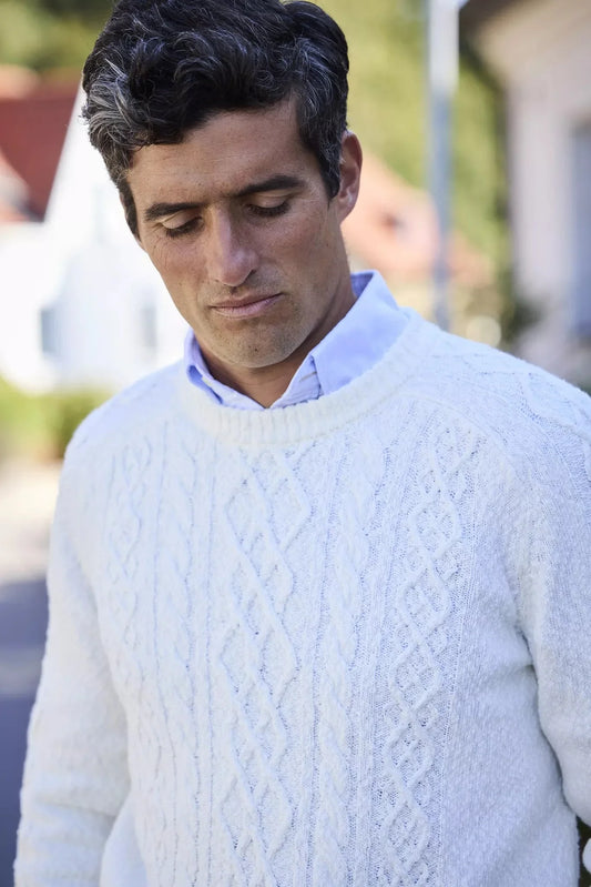 Hansen and Jacob offwhite kabelstickad crew neck tröja herr