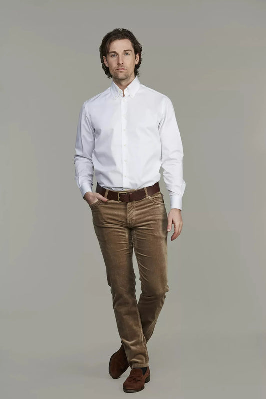 Hansen and Jacob herr byxor – beige manchesterbyxor med fem fickor på man