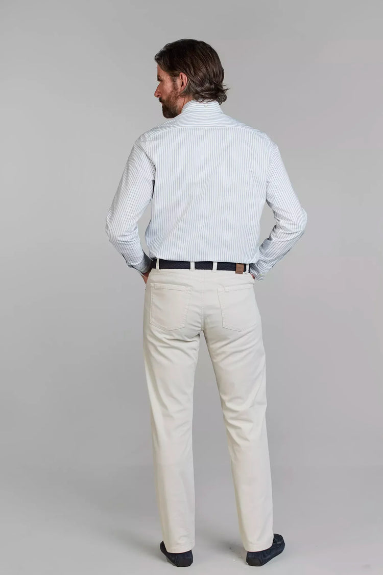Eton vit skjorta med blå ränder slim fit herr, beige chino byxor